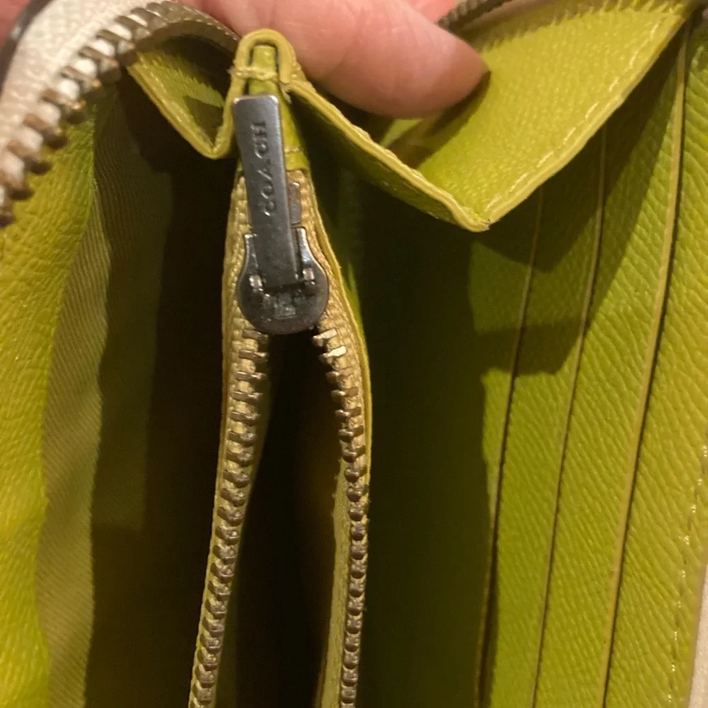 Coach Colorblock‎ Multifunction Wallet, Chalk/mint Green Retail $275